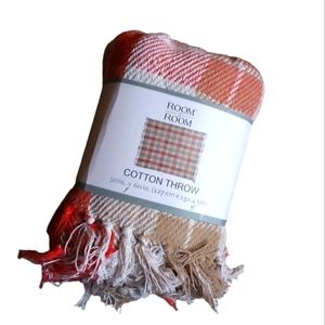 New! Cotton Throw! These are so nice! Beautiful! 50x60 inches!